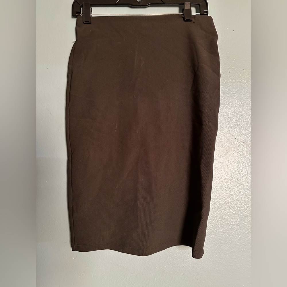 Grey pencil skirt